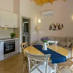Comfeto & Mandolato Sweet Holiday home Lakithra