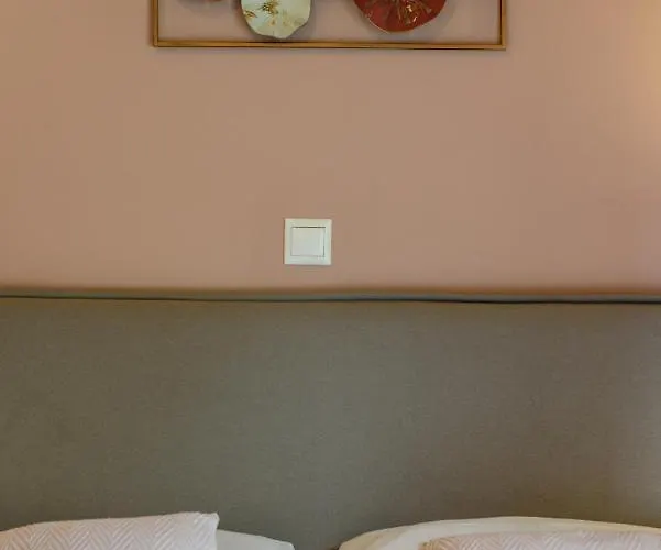 Comfeto & Mandolato Sweet Tatil Evi