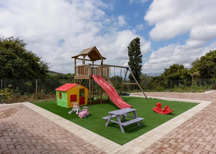 Comfeto & Mandolato Sweet Tatil Evi