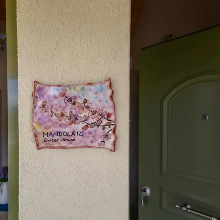 Comfeto & Mandolato Sweet Prázdninový dům