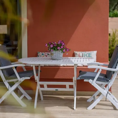 Comfeto & Mandolato Sweet * Λακήθρα