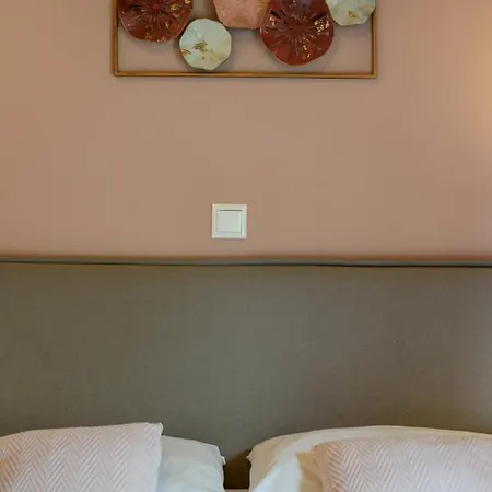 Comfeto & Mandolato Sweet Tatil Evi