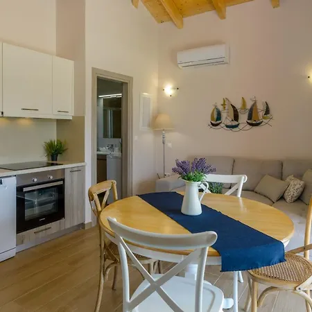 Comfeto & Mandolato Sweet Tatil Evi Lakíthra