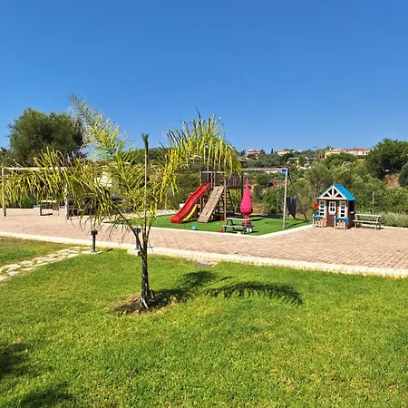 Comfeto & Mandolato Sweet Tatil Evi