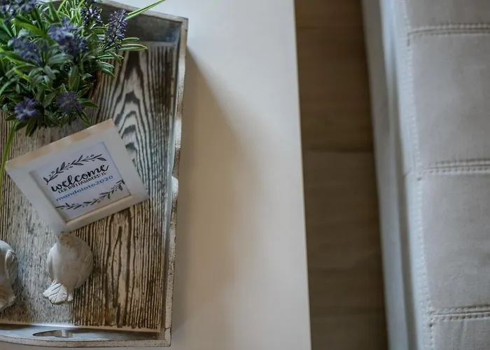 Comfeto & Mandolato Sweet * Lakíthra